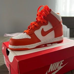 Nike High top dunks